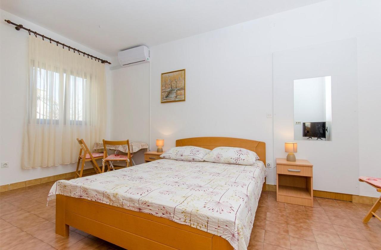Apartments Goran Постіра Екстер'єр фото